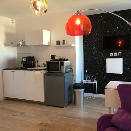 Ferienwohnung Le Galaxy Centre La Breche Wifi Calme Vue Jardin Niort Exterior foto