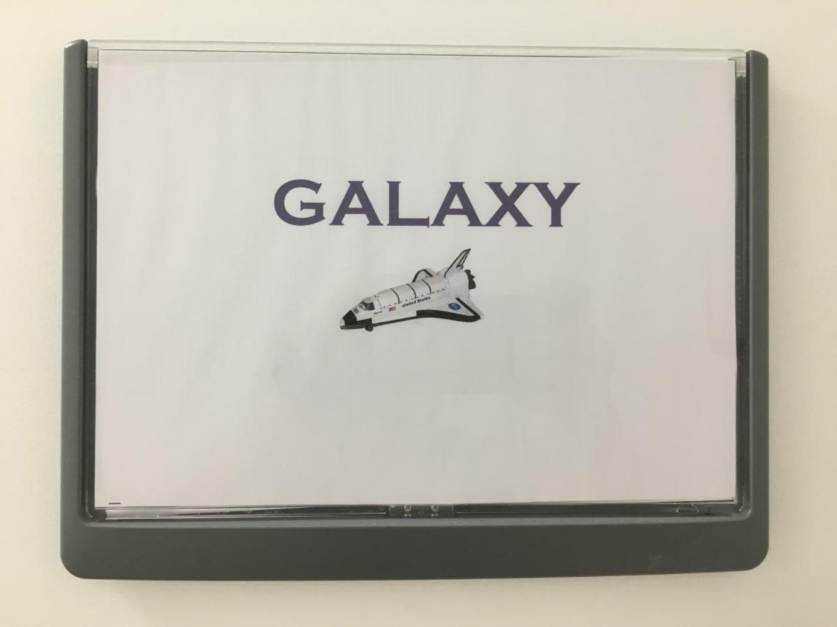 Ferienwohnung Le Galaxy Centre La Breche Wifi Calme Vue Jardin Niort Exterior foto